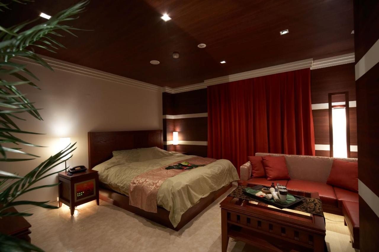 Le Ciel Spa & Resort (Adults Only) Tsurugashima Dış mekan fotoğraf
